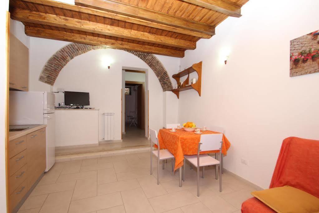 Casa Vacanze Zio Pasquale Чефалу Екстериор снимка